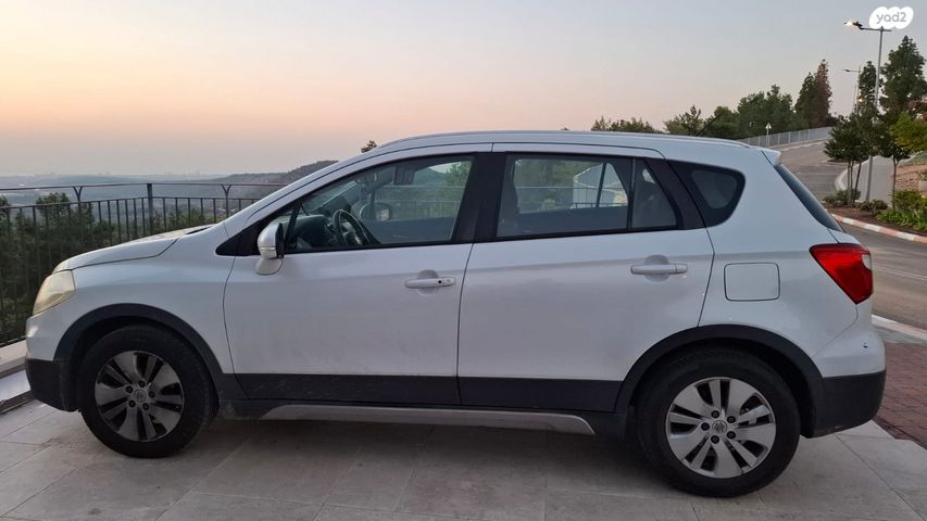 מודעת רכב סוזוקי קרוסאובר