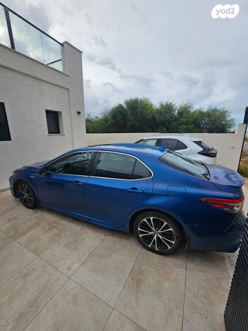 טויוטה קאמרי