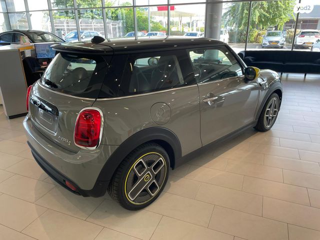 מיני קופר SE (חשמלית)