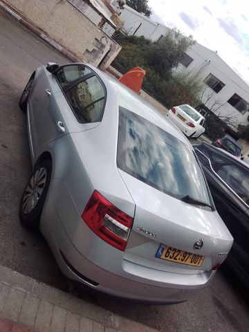 סקודה אוקטביה