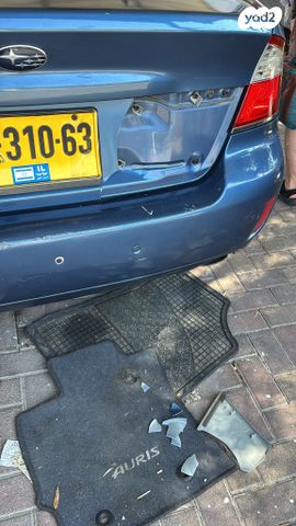 סובארו B4/לגאסי