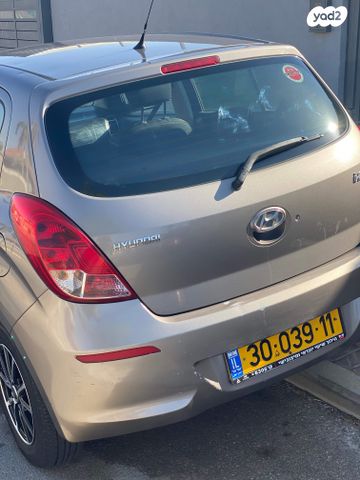 מודעת רכב יונדאי i20