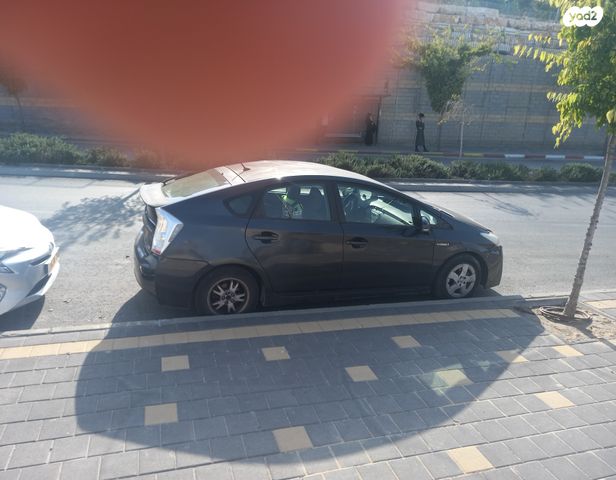 מודעת רכב טויוטה פריוס