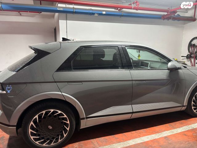 יונדאי איוניק 5