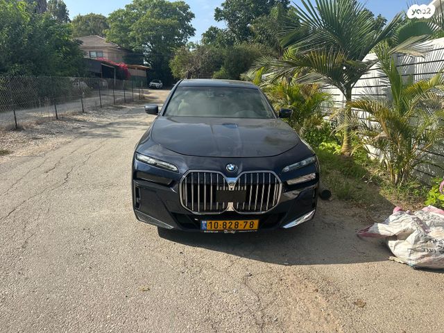 מודעת רכב ב מ וו סדרה 7