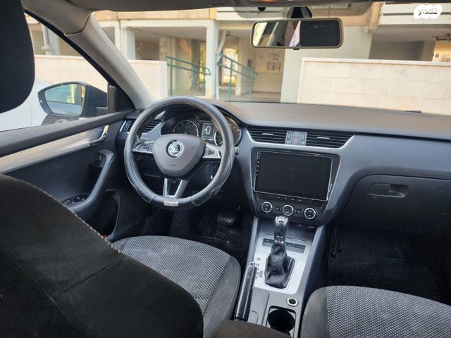 סקודה אוקטביה 