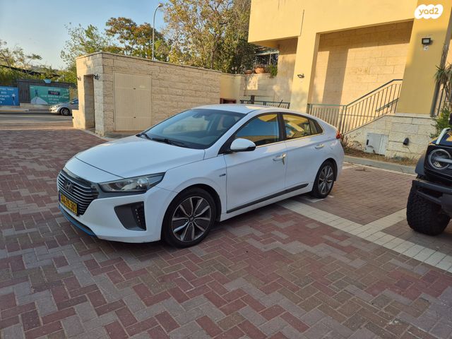 יונדאי איוניק