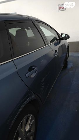 טויוטה אוריס