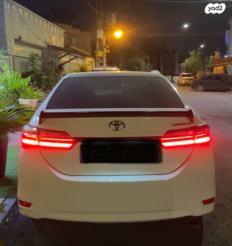 טויוטה קורולה