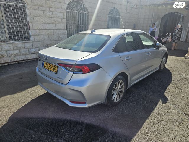 מודעת רכב טויוטה קורולה