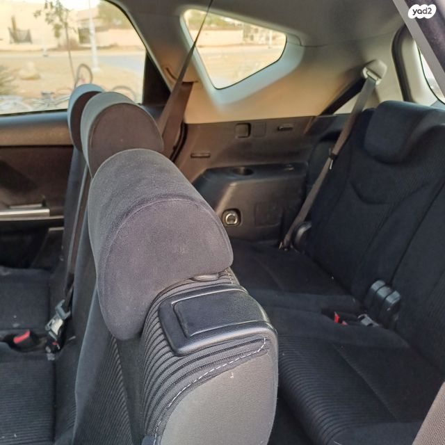 טויוטה פריוס פלוס