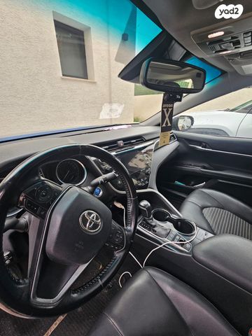 טויוטה קאמרי