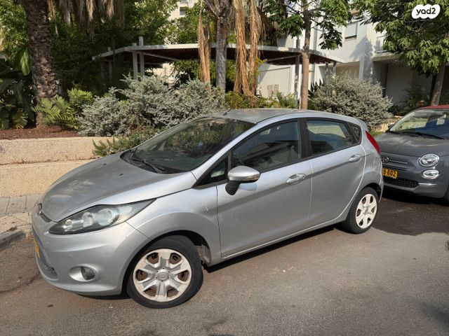 מודעת רכב פורד פיאסטה