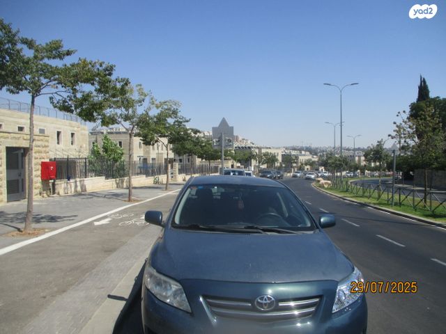 טויוטה קורולה