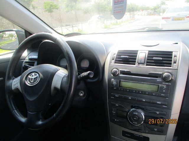 טויוטה קורולה