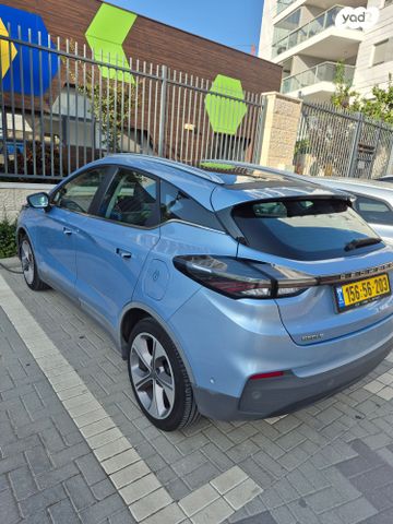 מודעת רכב ג׳ילי Geometry C