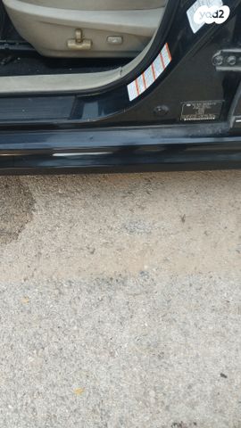 סובארו B4/לגאסי