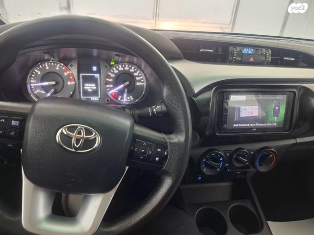 טויוטה היילקס