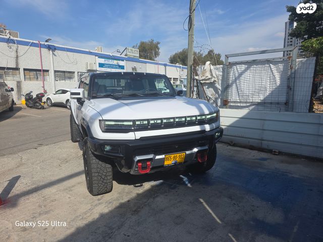 ג'י.אם.סי האמר EV