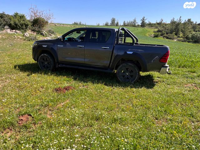 טויוטה היילקס