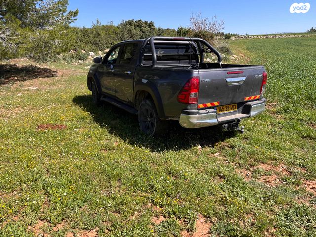 טויוטה היילקס