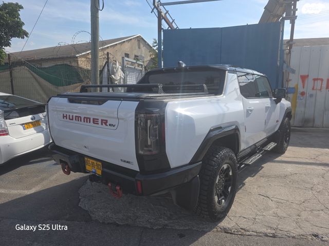 ג'י.אם.סי האמר EV