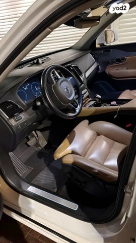 וולוו XC90