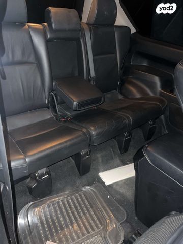 טויוטה לנד קרוזר