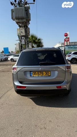 מיצובישי אאוטלנדר