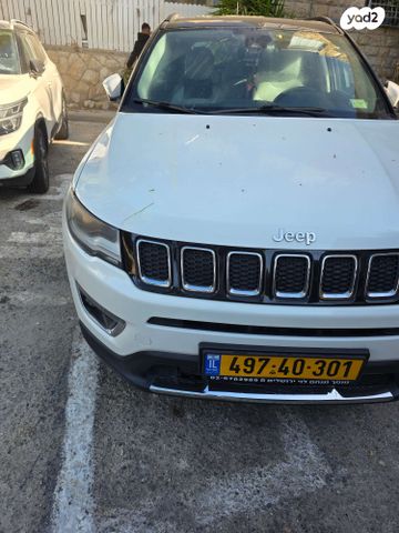 מודעת רכב ג'יפ קומפאס