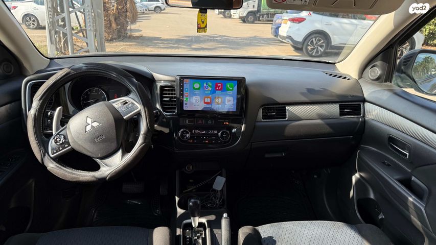 מיצובישי אאוטלנדר