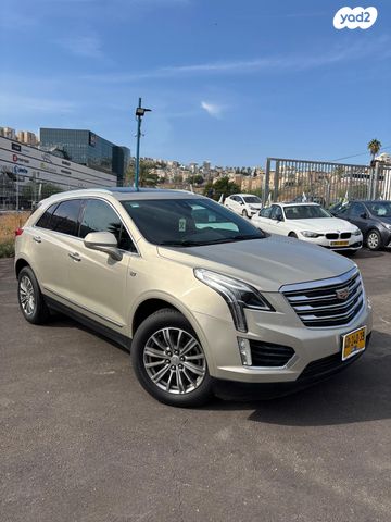 קאדילק XT5