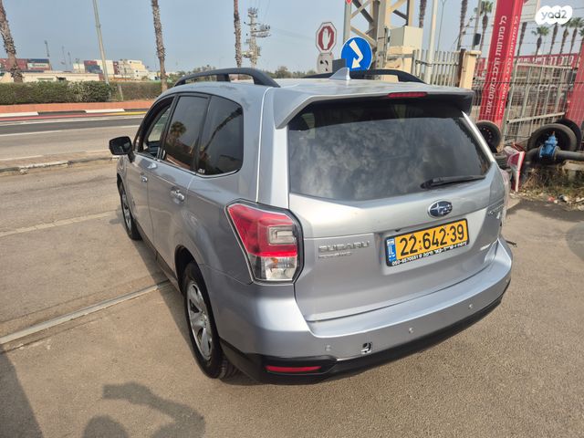 סובארו פורסטר