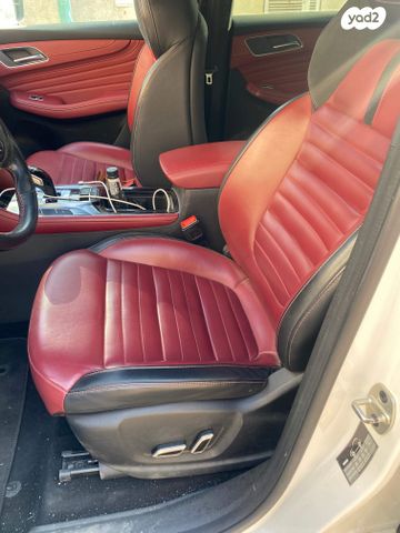 מודעת רכב אם ג'י EHS PHEV