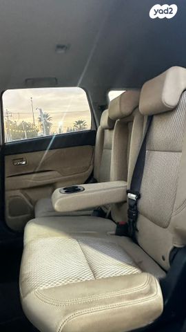 מיצובישי אאוטלנדר