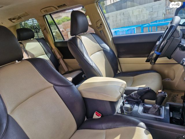 טויוטה לנד קרוזר