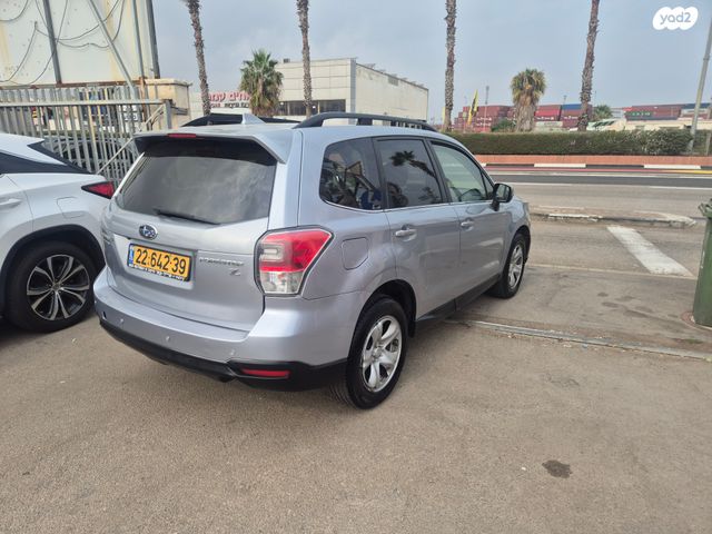 סובארו פורסטר