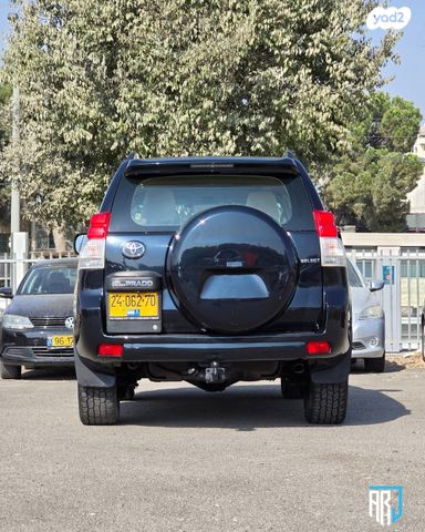 טויוטה לנד קרוזר