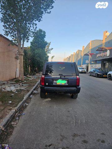 מודעת רכב ג'יפ קומנדר