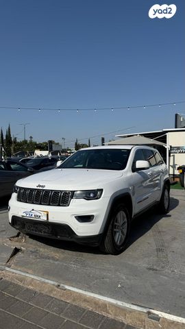 מודעת רכב ג'יפ גרנד צ'ירוקי