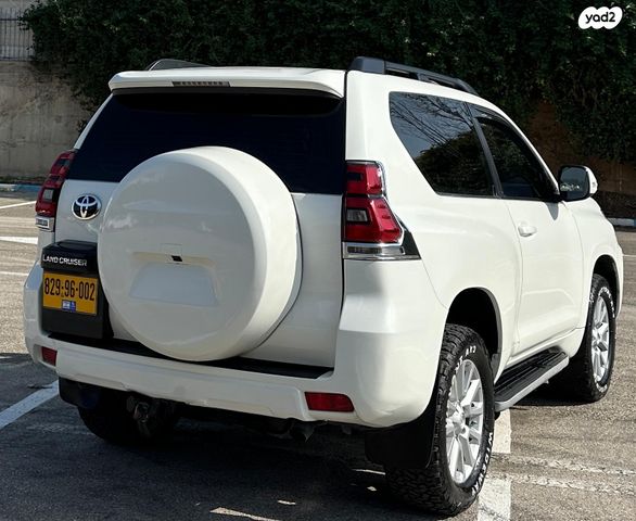 טויוטה לנד קרוזר