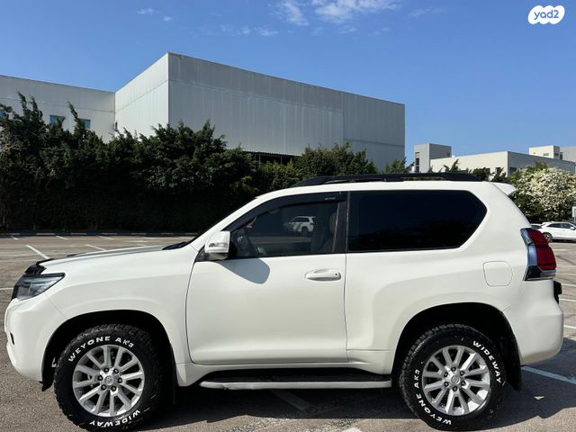 טויוטה לנד קרוזר