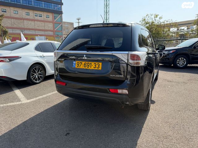 מיצובישי אאוטלנדר