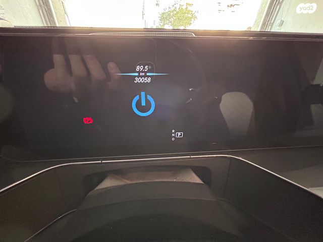 מרצדס-בנץ EQC