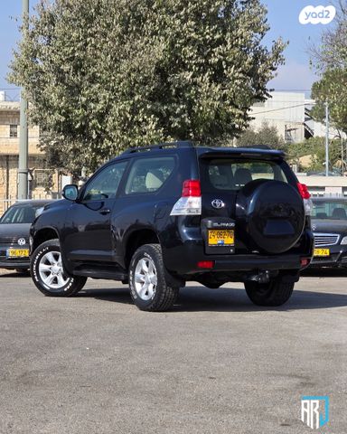 טויוטה לנד קרוזר