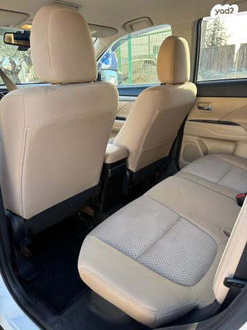 מיצובישי אאוטלנדר