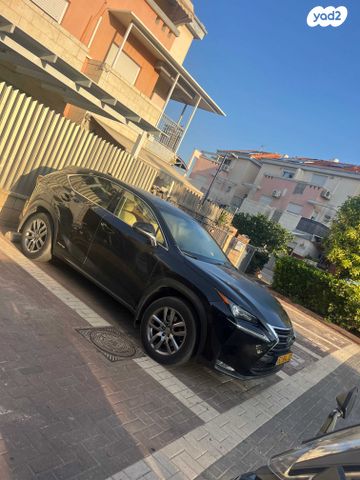 מודעת רכב לקסוס NX