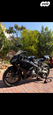 מודעת רכב הונדה CBR600RR