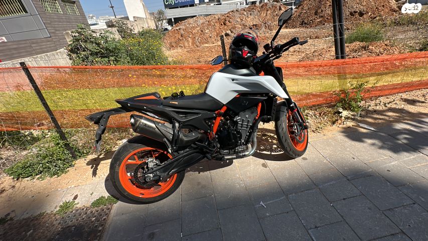 מודעת רכב KTM Naked Duke 890R