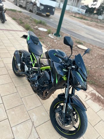 קאוואסאקי Z900
